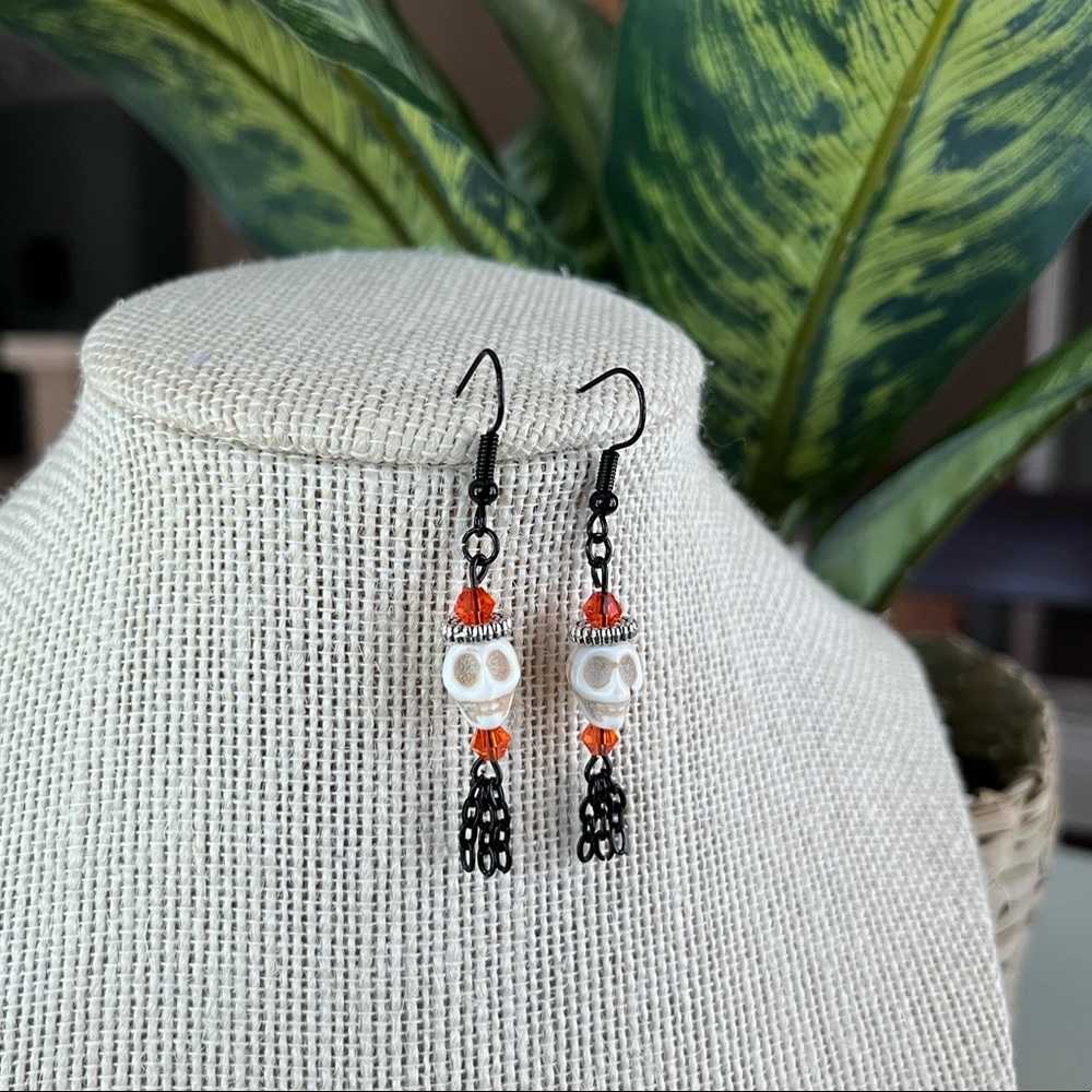 🧡💀Handmade Skull Earrings 💀🧡 - Picture 10 of 10